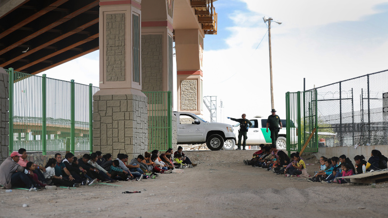 Border Agents Catching Over 1,000 Illegals Per Day in El Paso Sector – NewsWars