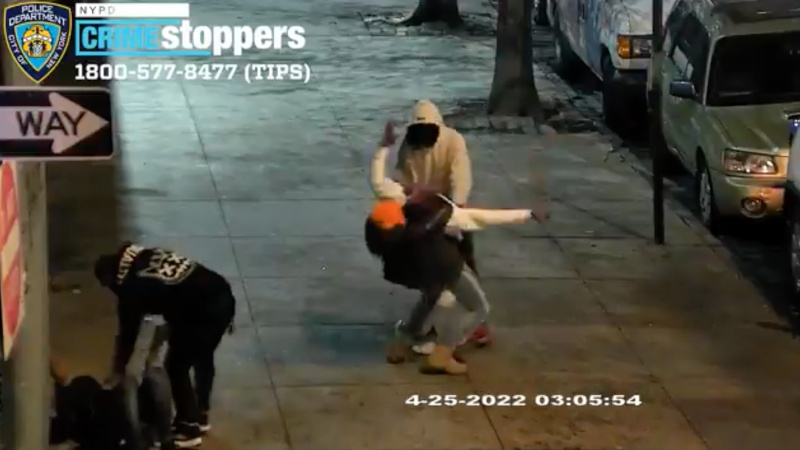 Shock Video: Victim Body Slammed on NYC Sidewalk During Armed Robbery – NewsWars