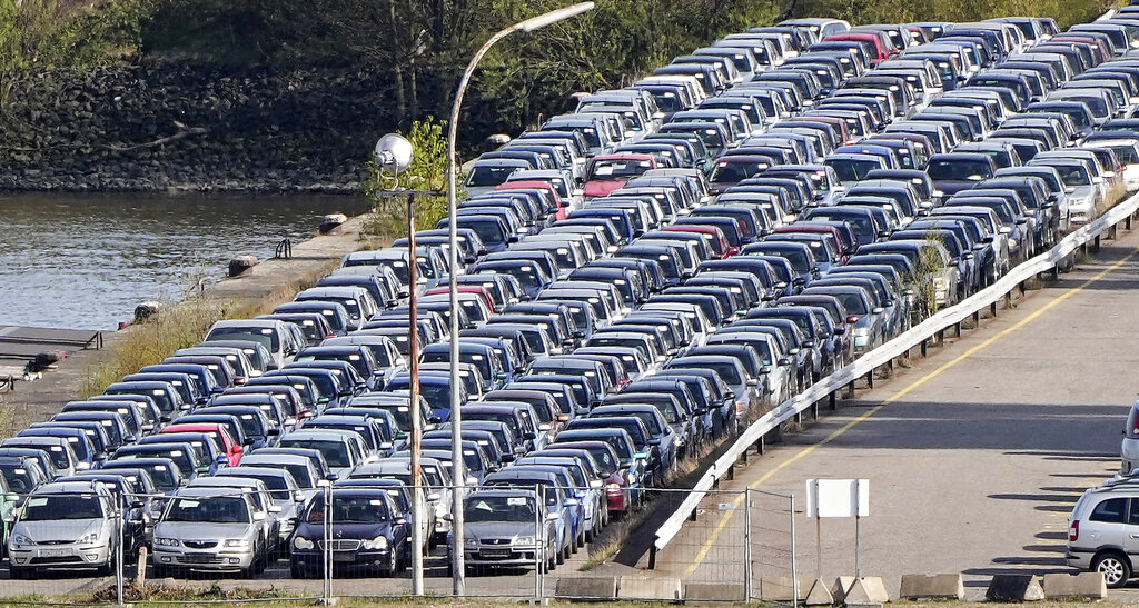 Poland building coalition to fight EU's ban on gas and diesel cars