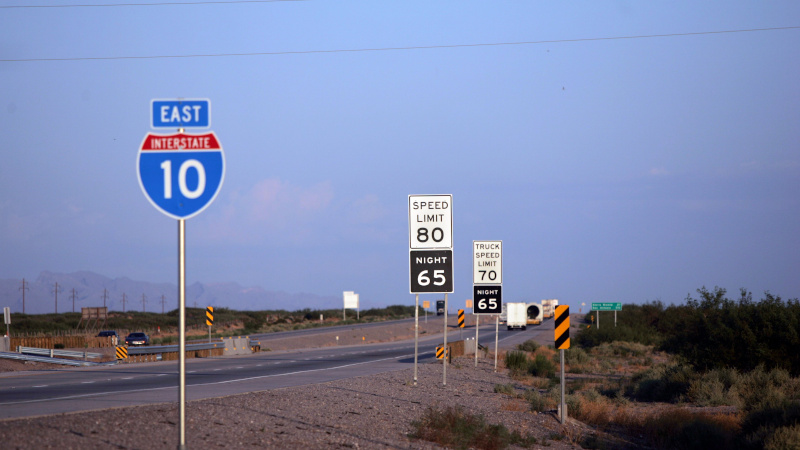 Bodies of Migrants Found Dumped on Texas Highway – NewsWars