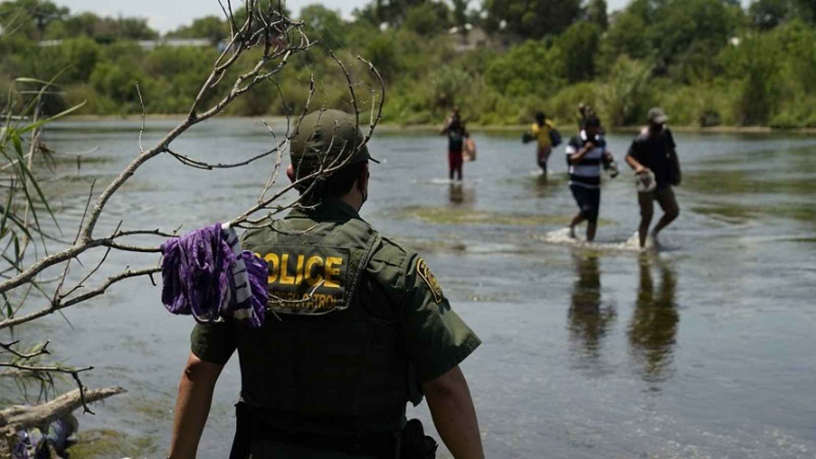 So Many Muslims Are Crossing the Border | FrontpageMag