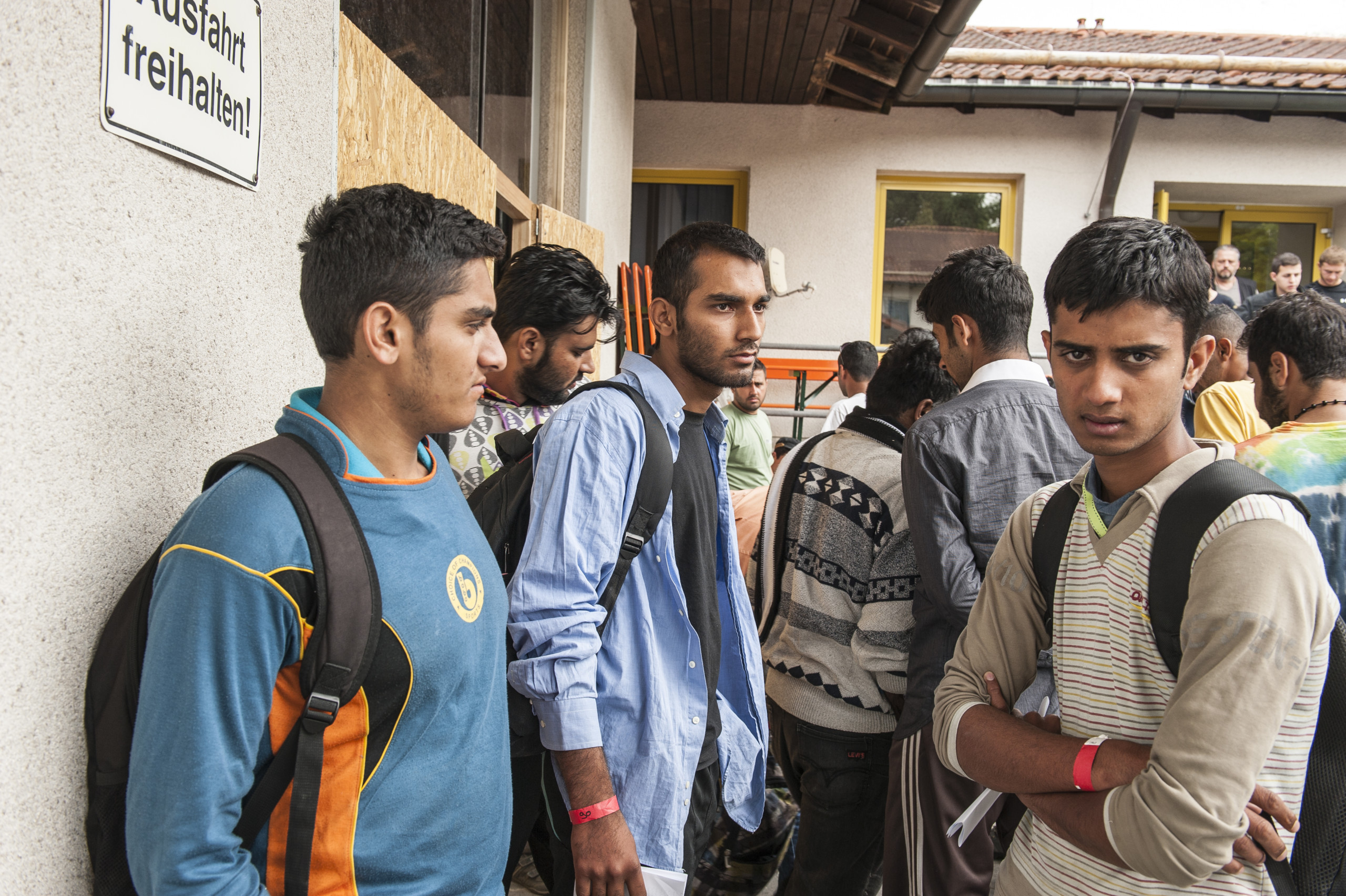 43,000 economic migrants are taking the spots of Ukrainian refugees in Germany