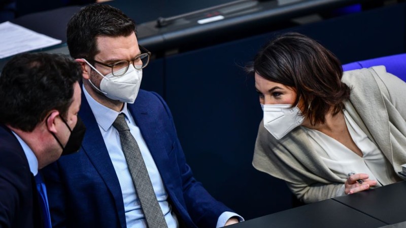 Germany to Re-Impose Mask Mandate in September Despite COVID Wave Already “Losing Momentum”