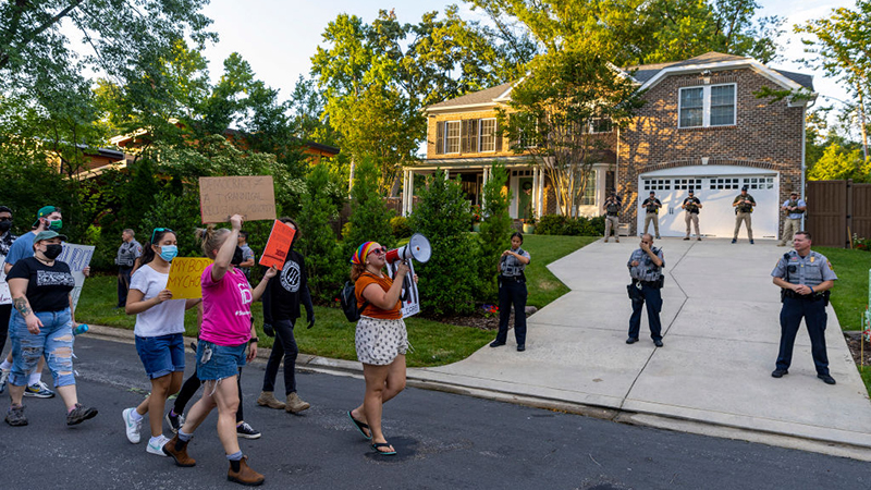 Report: Supreme Court Marshal Demands State, Local Officials Halt ‘Protests’ Outside Justices’ Homes