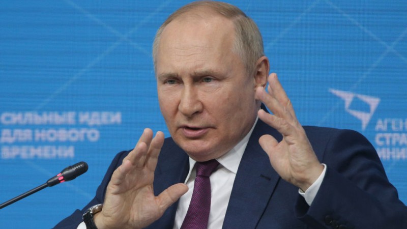 Putin Blasts “Globalist” World Order as “Totalitarian”