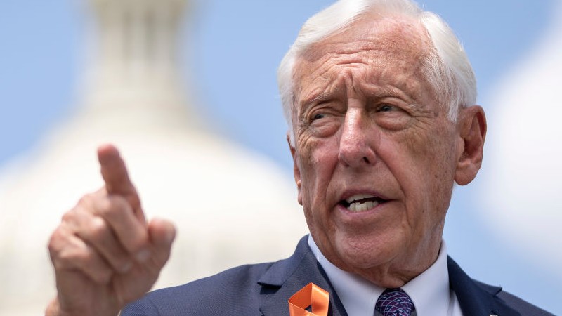 Democrat House Majority Leader Refuses to Commit to Supporting Biden 2024
