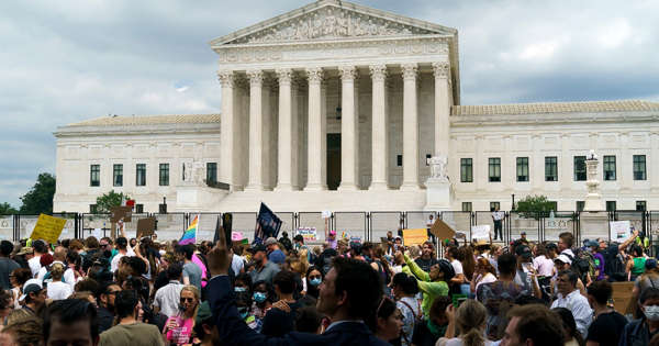 House Democrats tout bill to add four seats to Supreme Court