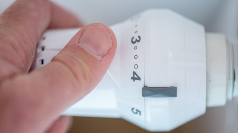 Germans Warned of Hot Water Rationing, Limit to Maximum Allowed Room Temperatures