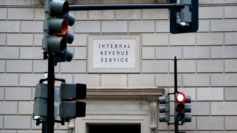 Supersized IRS Will Shrink Liberty: Ron Paul
