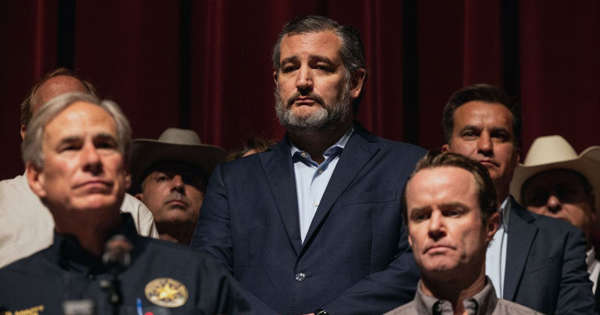 Texas Democratic Party distances itself from armed Antifa at 'kid-friendly' drag show, blames Cruz, Abbott
