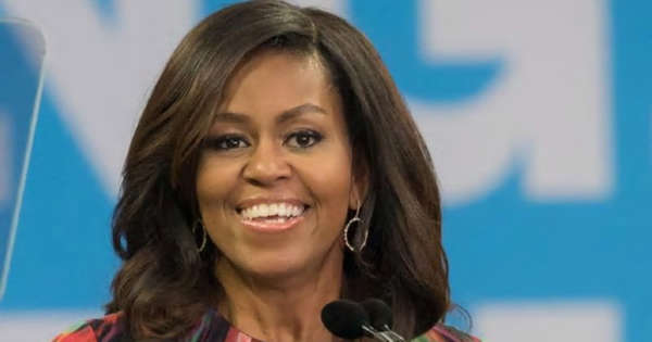 Watch: Michelle Obama appears to call out Trump during unveiling of White House portraits