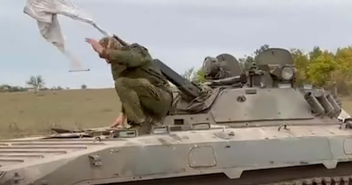 Russian Soldiers Surrendering Caught on Video - Conservative Journal Review