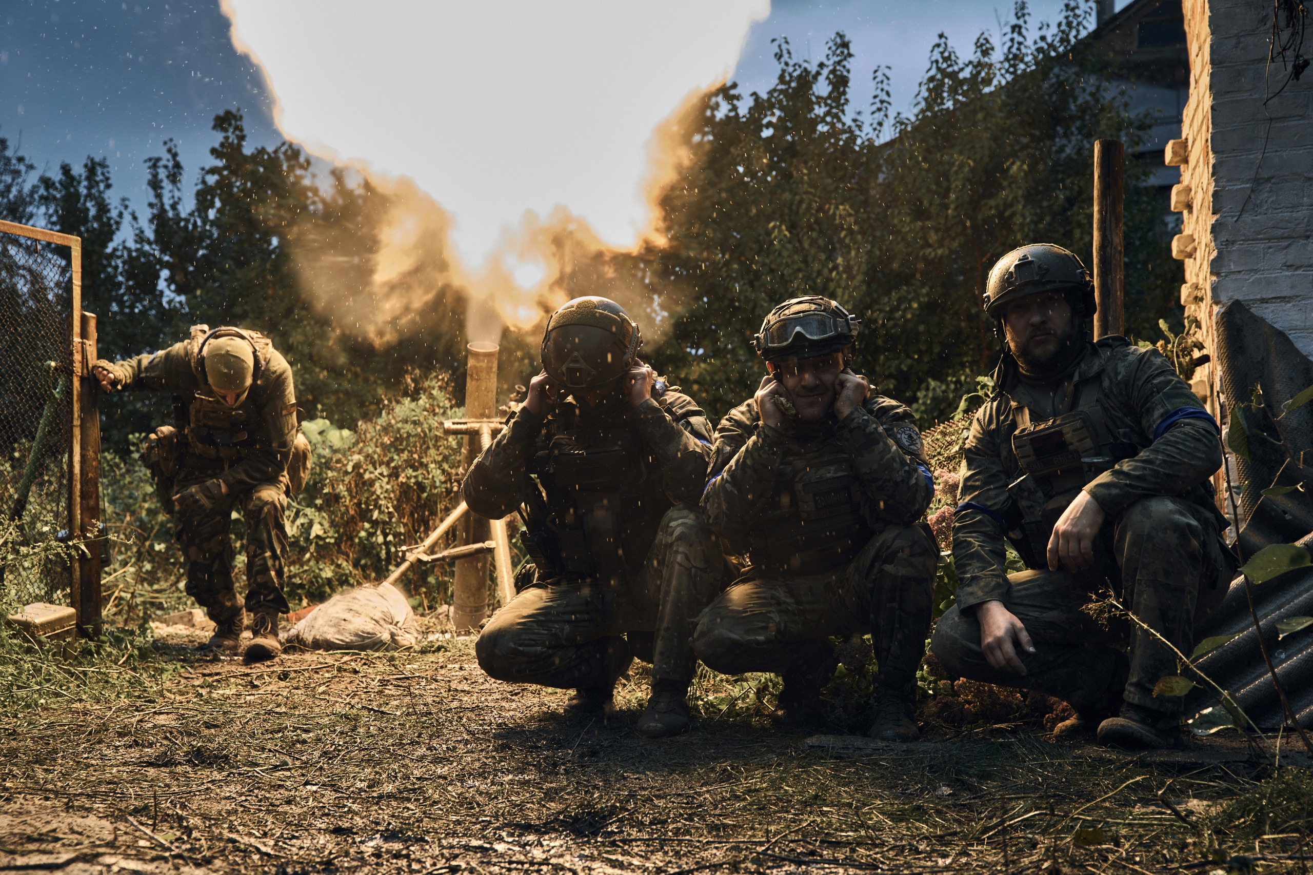 Russian forces facing collapse in northeast Ukraine, nearly surrounded in Lyman