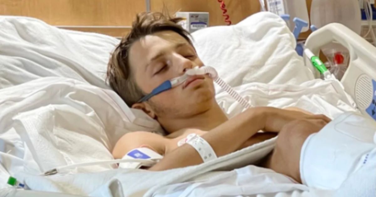 18-Year-Old Tennis Player Suffers 'Sudden Cardiac Arrest' - Teammate and Coach Rush to Save His Life