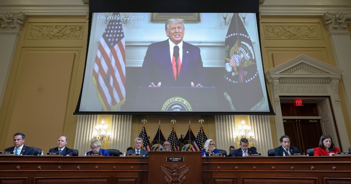 Jan. 6 Committee Think They've Got Trump Backed Into a Corner, But His Testimony Could Destroy Them: Report
