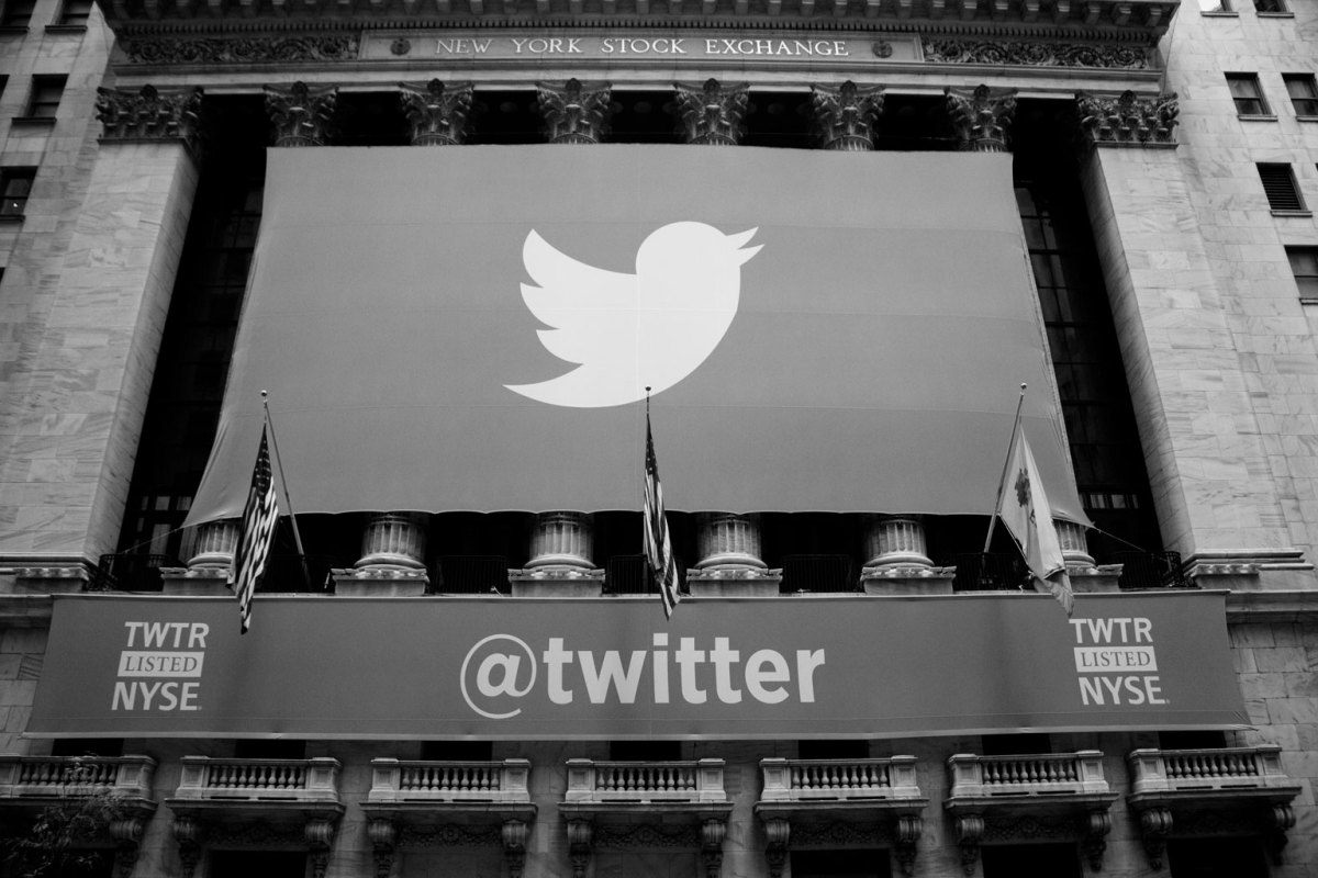 Twitter will be delisted from the New York Stock Exchange on November 8 • TechCrunch