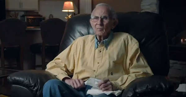 Dahmer's father a 'nervous wreck' as crazed fans show up at his home