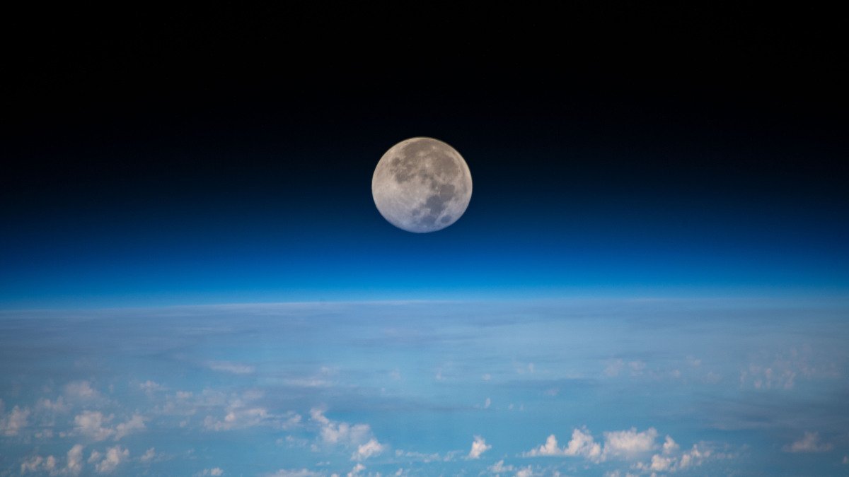 NASA finds Earth's moon didn't need hundreds of years to form. Try hours. | Mashable