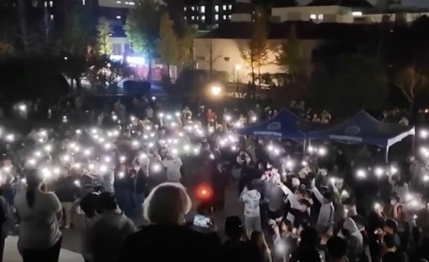 Anti-Lockdown Protests Over China's Zero COVID Continue to Spread-Some Calling For Xi Jinping to Step Down