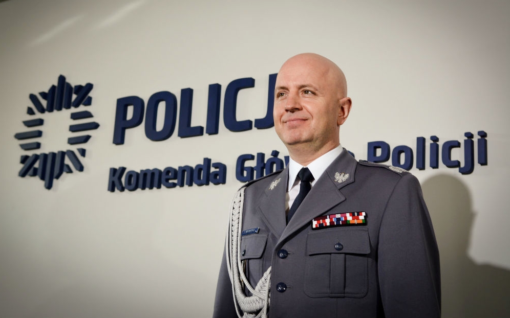 Ukrainian 'gift' explodes in Polish police headquarters in Warsaw, hospitalizing top cop