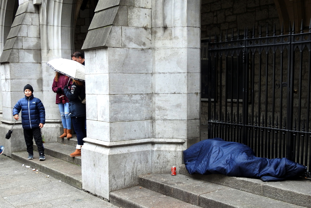 'You won't see this on mainstream media' — Young, homeless Irish girl freezes to death in Dublin