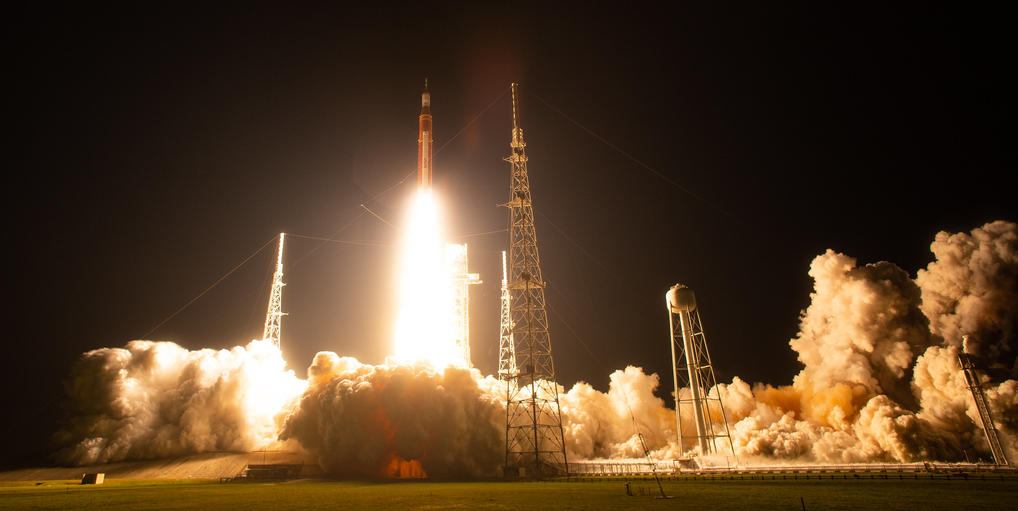 NASA Releases a Stunning New Supercut of the Artemis I Launch - Universe Today