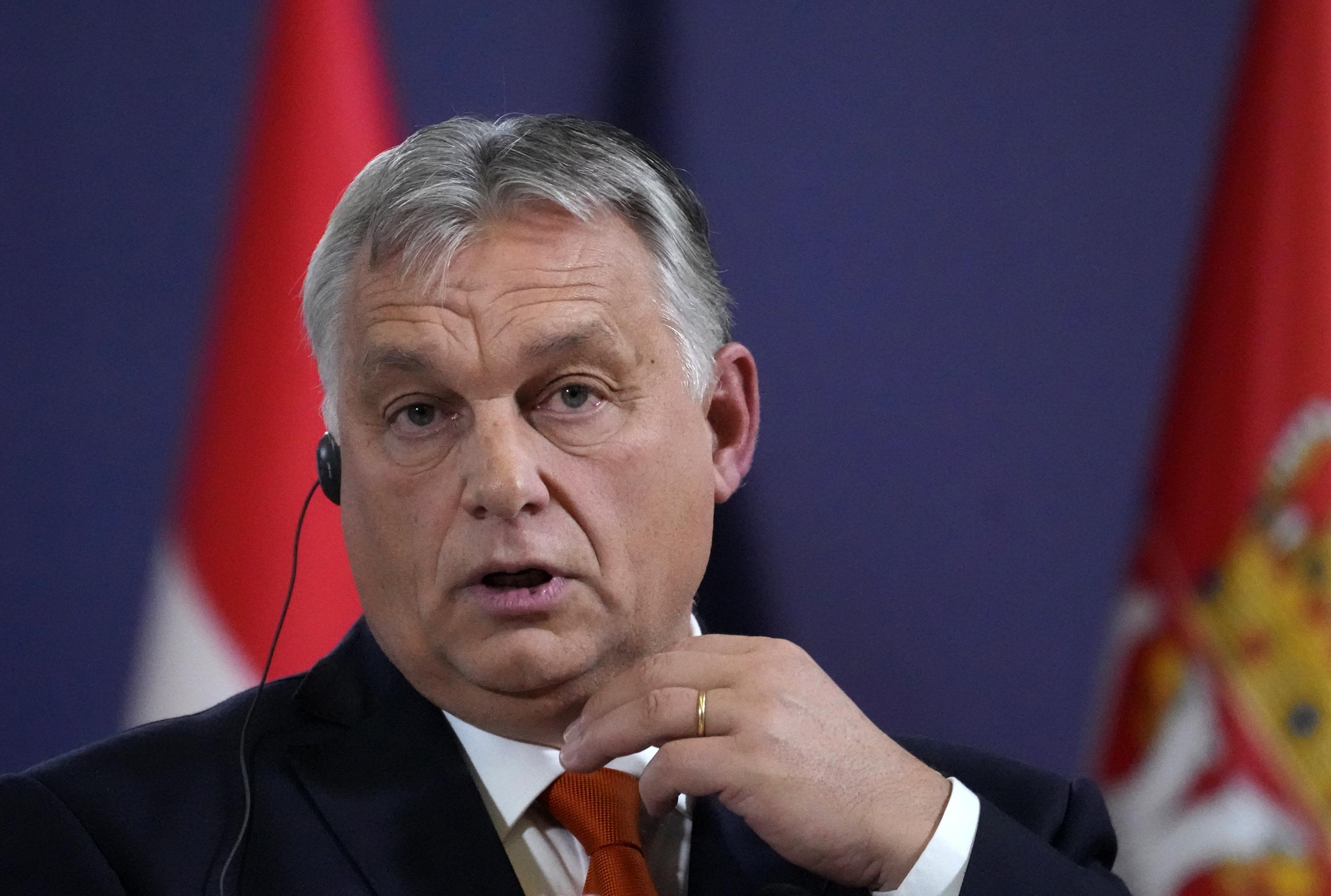 Orban says Hungary will stick to veto of EU-Ukraine aid plan | AP News