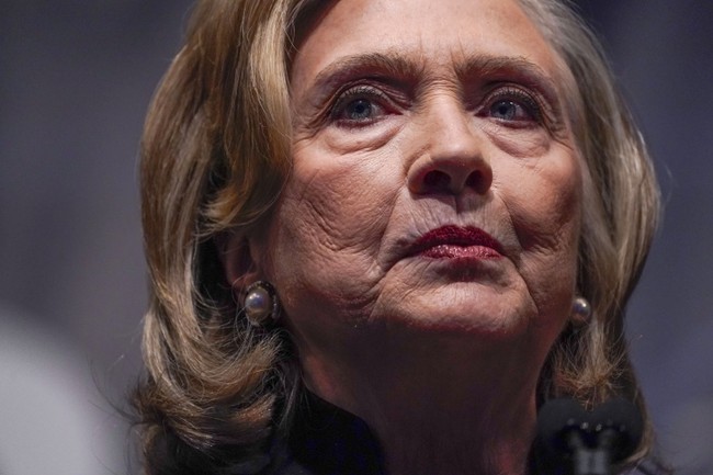 Hillary Clinton to Become Professor at Columbia University