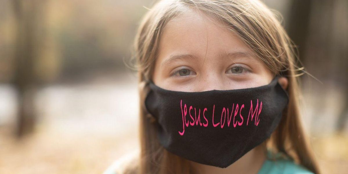 Student told she couldn't wear ‘Jesus Loves Me’ mask wins religious freedom battle against school district - TheBlaze