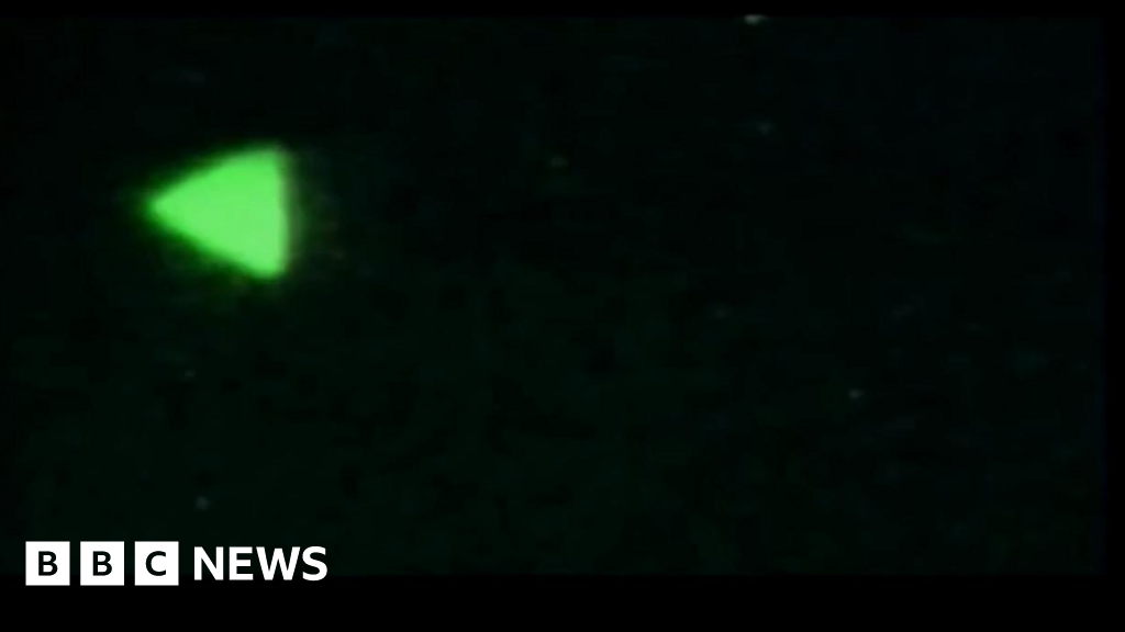 UFO reports by US troops skyrocket to over 500 - BBC News