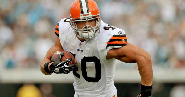 Report: Former Browns' star ‘on the road to recovery' following swimming accident