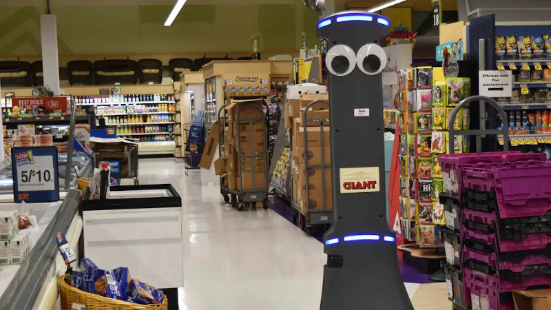 Grocery Store Robot Gets Brief Taste Of Freedom | Hackaday