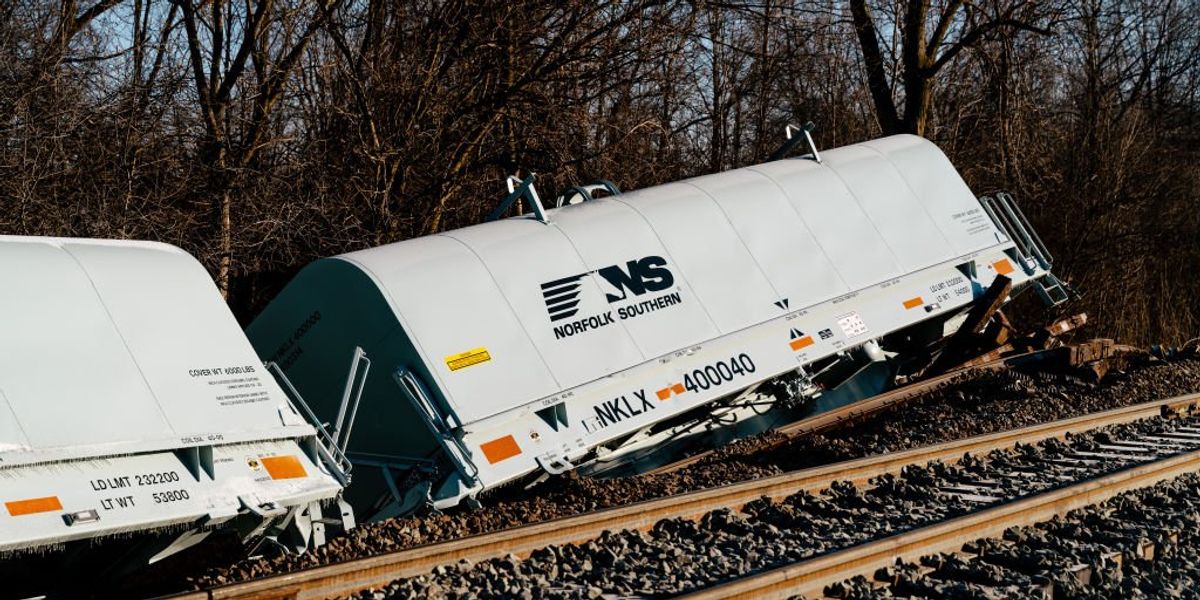 Report: Norfolk Southern has greased politicians' hands to the tune of nearly $100 million since 1990 - TheBlaze