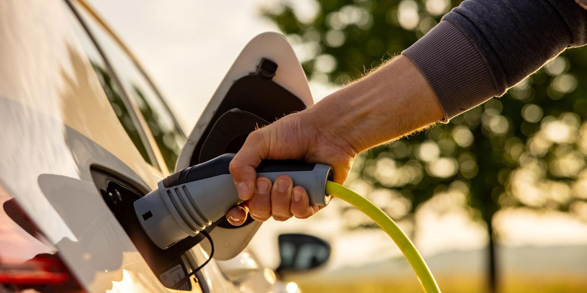 Horowitz: Study shows electric vehicles are a scam propped up by government - TheBlaze
