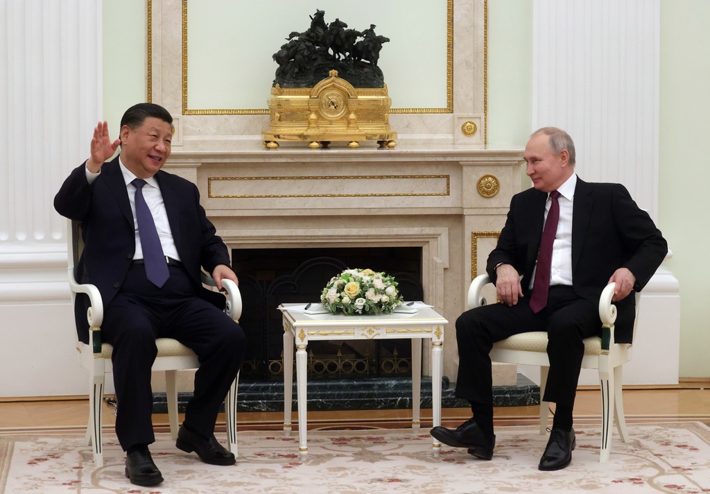 China, Russia move to replace the dollar