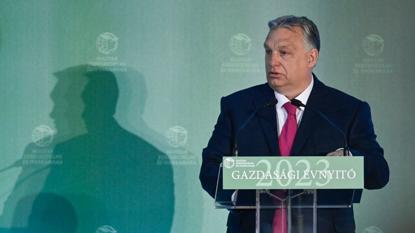 'Hungary belongs to the Hungarians' – PM Orbán says 500,000 workers needed but future jobs must be filled by Hungarians