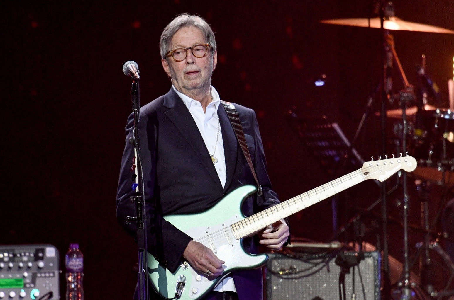 10 Best Eric Clapton Songs of All Time - Singersroom.com