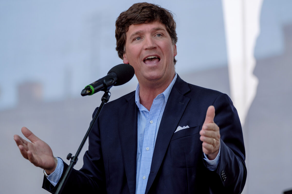 YubNub News        | Fox’s Gutfeld Defends Tucker Carlson After Video Leaks Draw Backlash