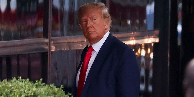 YubNub News        | Trump attorneys notified former president is target of criminal investigation