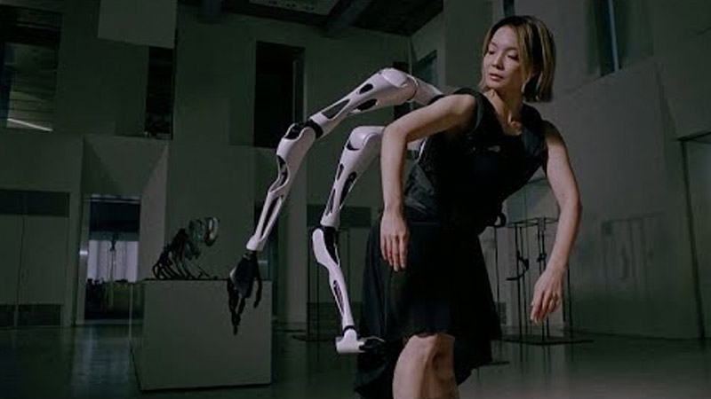 Transhumanism: Scientists Develop Wearable 6-Armed Robot in First Step Towards Cyborg Future
