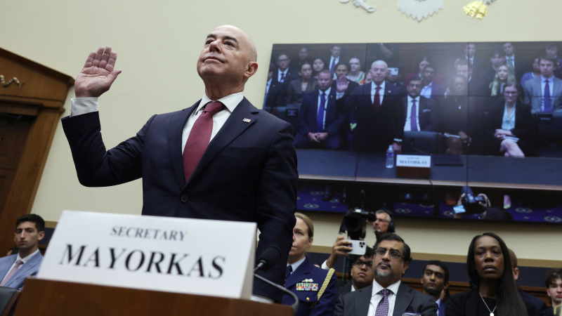 DHS Secretary Roasted By GOP Politicians, Yet No Impeachment