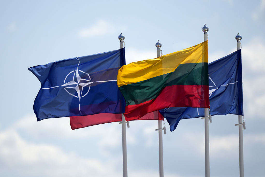 NATO official retracts words on possible Ukraine peace
