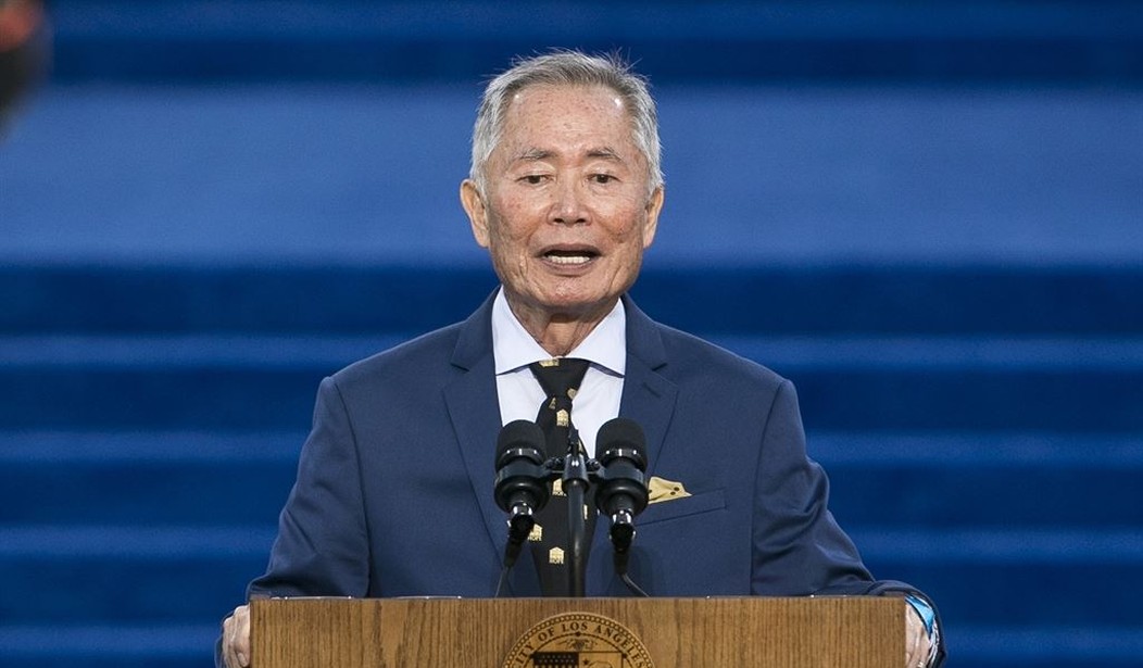 YubNub News        | Sulu, Sit Down and Shut Up!