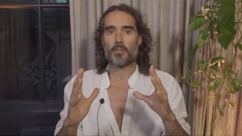 Watch: Russell Brand Exposes ‘Trusted News Initiative’ Behind Big Tech & UK Gov Collusion to Silence Him