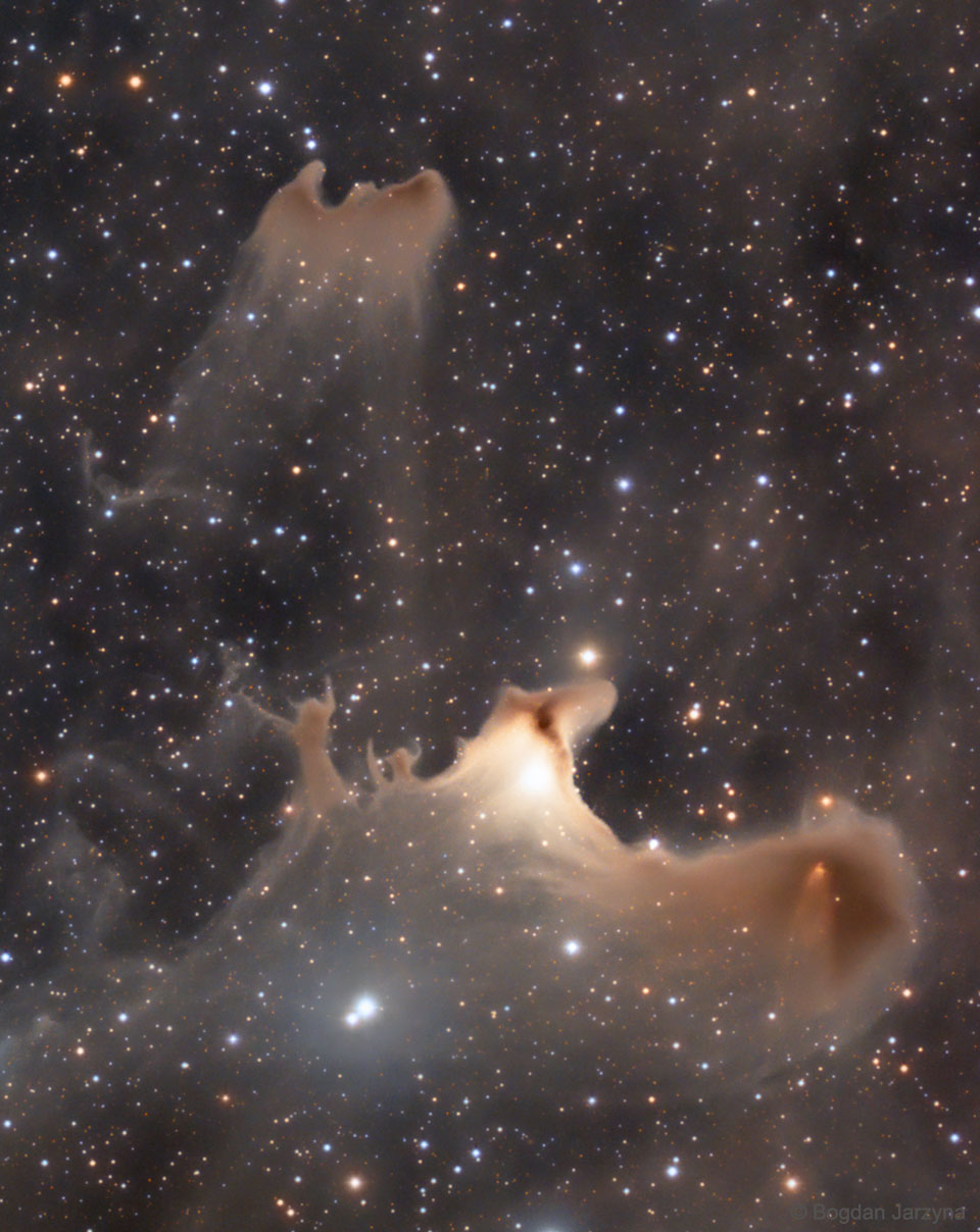 APOD: 2023 October 30 – Reflections of the Ghost Nebula