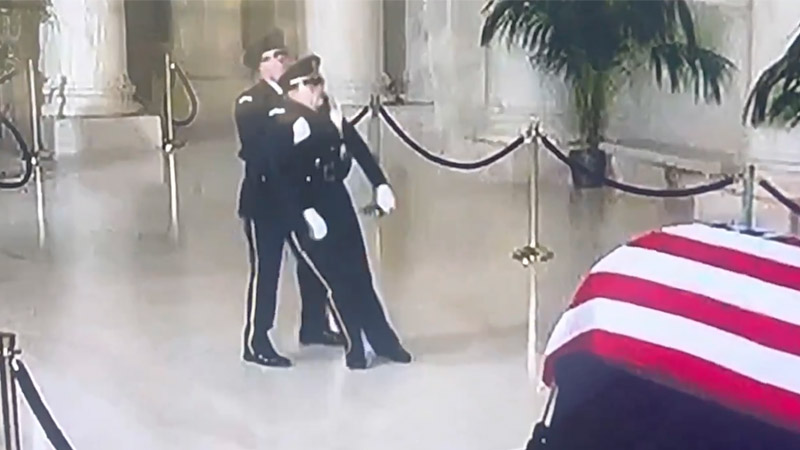 Shock Video: Honor Guard Collapses in Front of Justice O’Connor’s Casket