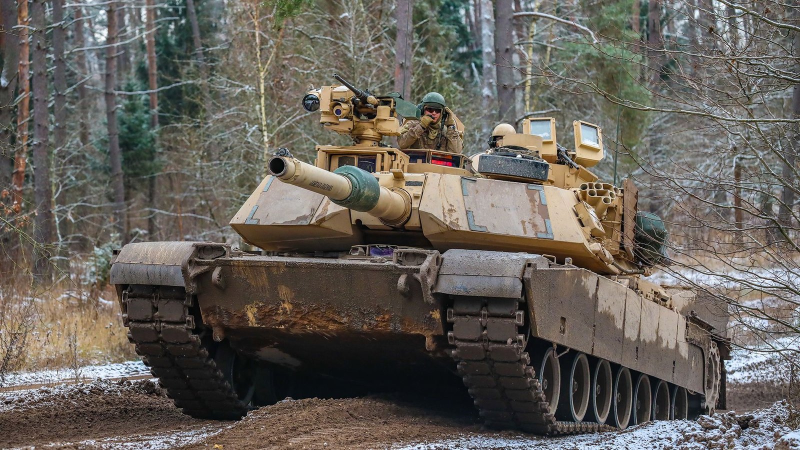 M-1 Abrams tanks face operational challenges in Ukraine due to cleaning requirements | Voice of Europe