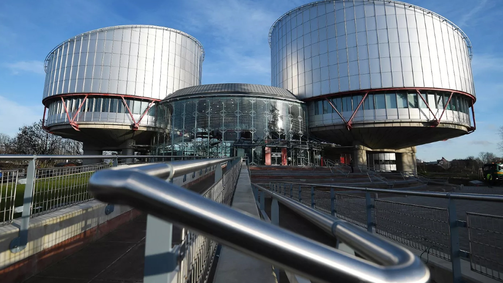 France ignores ECHR ruling for first time to deport suspected jihadist