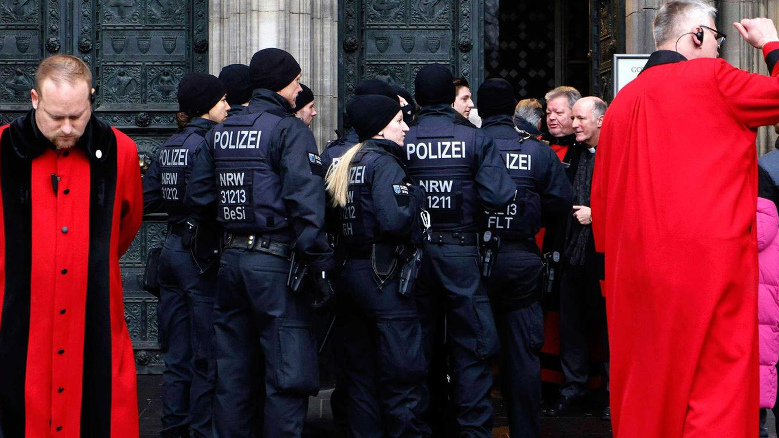 Terror cell in foiled Christmas attacks in Germany and Austria was offered Stinger rocket launcher by army official in Ukraine, suspect tells German federal police