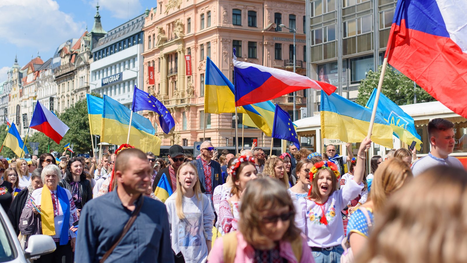Legalization of Ukrainian refugees: The Czech Republic raises questions about post-2025 future | Voice of Europe